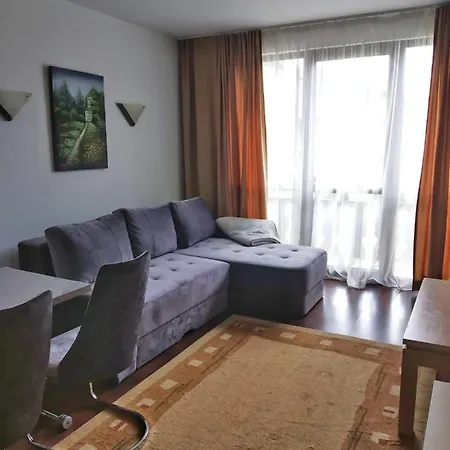 Oksana's At Infinity Apartmán